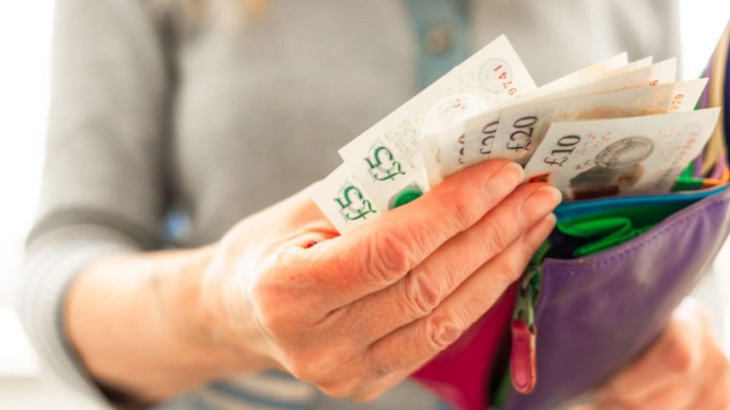 HMRC Confirms 420 Bank Deduction